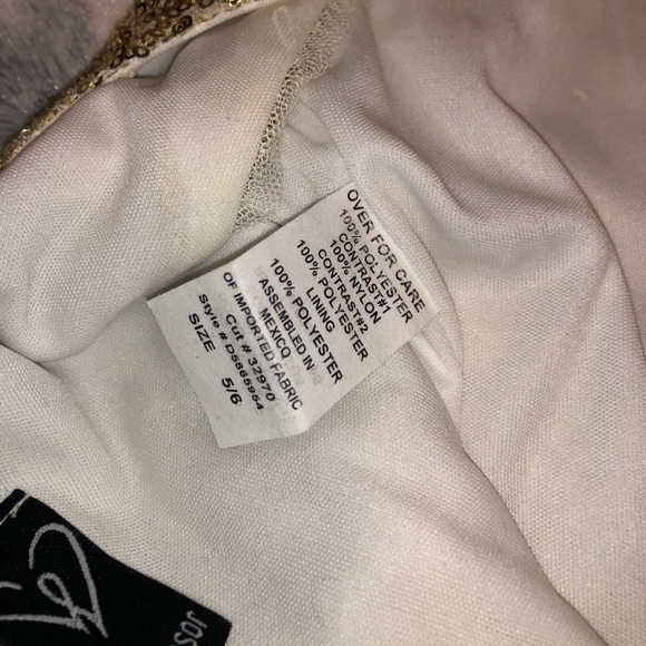 Dress - Picture 6 of 7